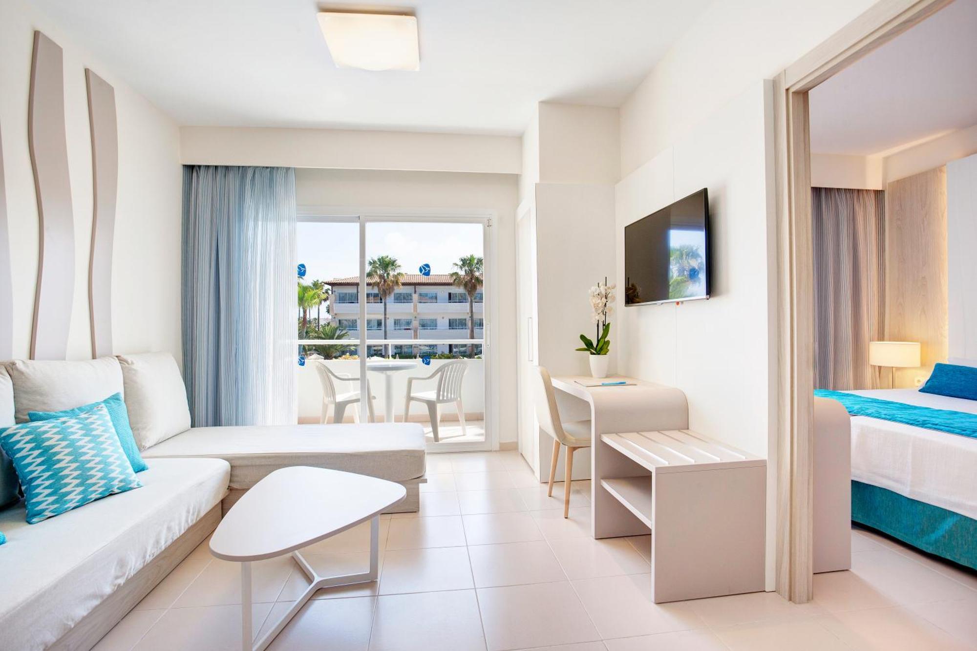Grupotel Mallorca Mar Кала Бона Екстериор снимка